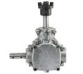 RN02-096_przekladnia-boczna-aluminiowa-1-1-do-zespolu-przekladni-r-770-rozsiewacze-dwutarczowe-3-alb-s-770-univversal.webp